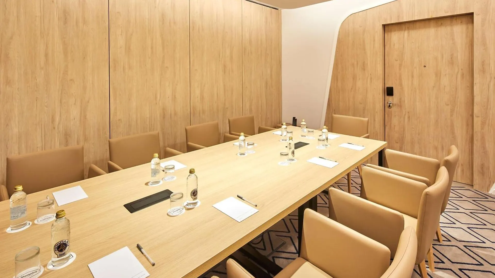 Hampton By Hilton Barcelona Fira Gran Via Hotel L'Hospitalet de Llobregat 3*,  Spain